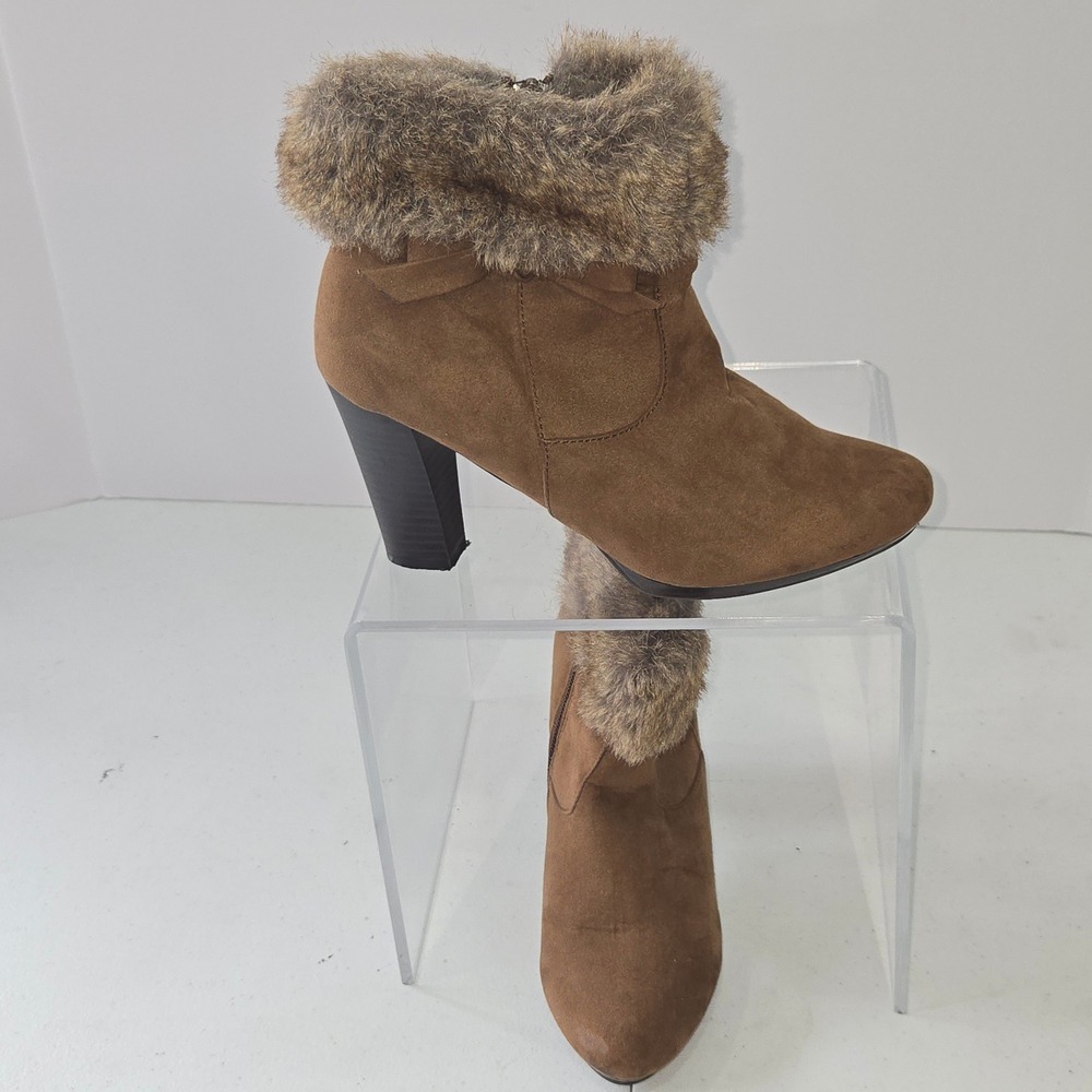 Dana Buchman Womens 6.5 Tan Faux Suede Fur Trim Heeled Ankle Boots DBCASSIETAN